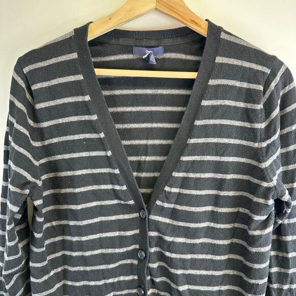 Gap Black and White Stripe V Neck Button Front Sweater Womens Size Large - Picture 4 of 16